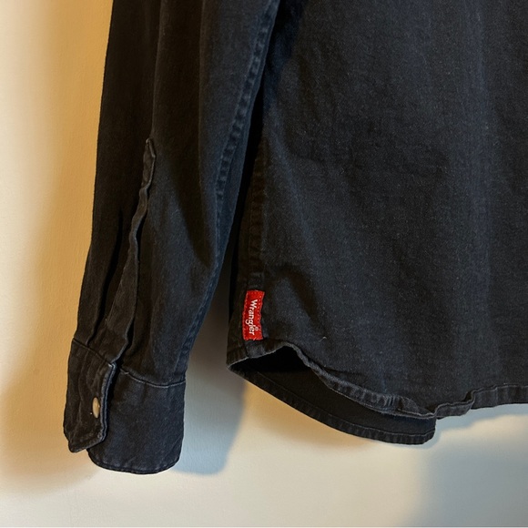 Wrangler Women's Black Denim Shirt - Picture 7 of 9